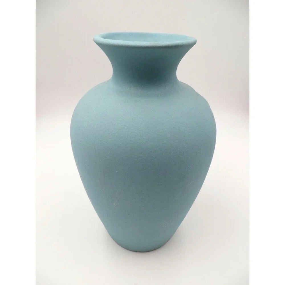 Blue Bisque Crane Ceramic Vase With Crane Loon Design Matte Finish JAC1